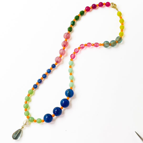 Mixed-Size And Color Glass Bead Pendant Necklace