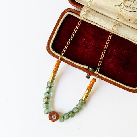 Tiny flower and bead Pendant necklace